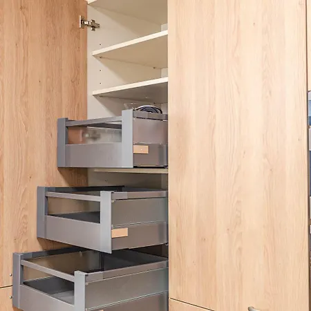 Alpine Family Retreat, Sleeps 10 Apartman Ayent