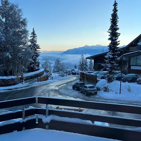 Alpine Family Retreat, Sleeps 10 Apartman Ayent
