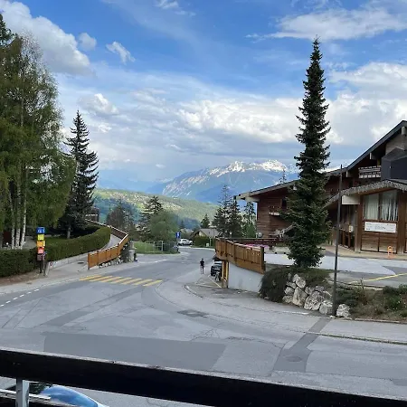Alpine Family Retreat, Sleeps 10 *