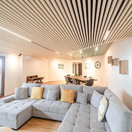 Alpine Family Retreat, Sleeps 10