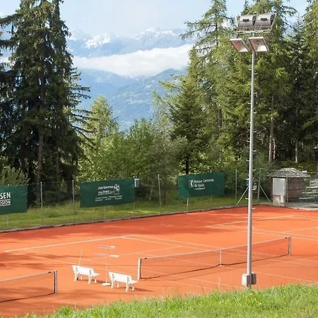 Alpine Family Retreat, Sleeps 10 *